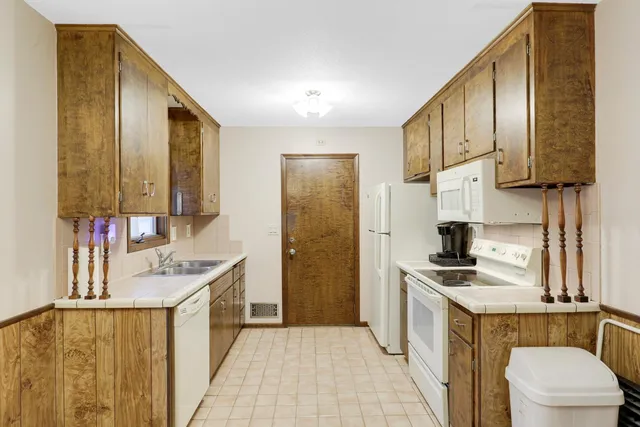 $320,000 | 9109 Northwood Parkway, New Hope, MN 55427