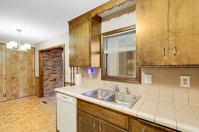 $320,000 | 9109 Northwood Parkway, New Hope, MN 55427