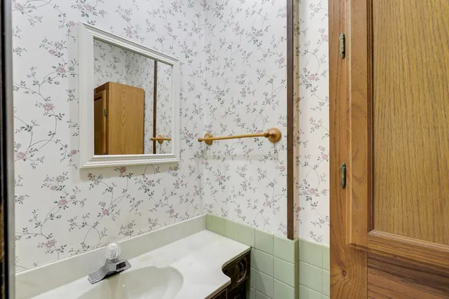 $320,000 | 9109 Northwood Parkway, New Hope, MN 55427