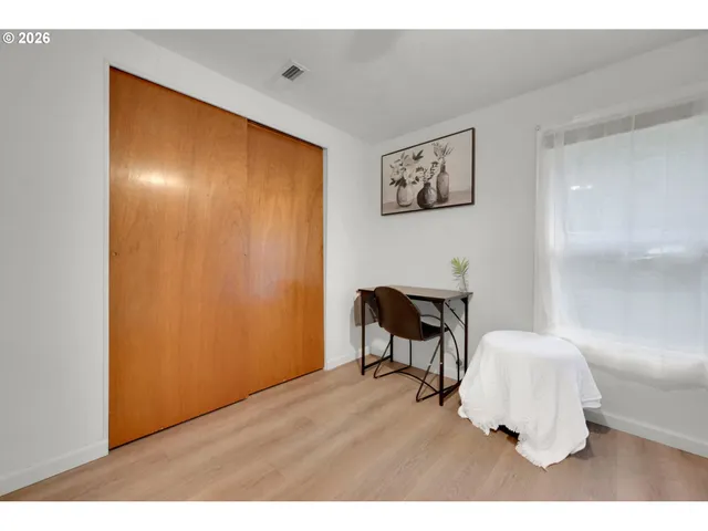 $565,000 | 36778 Shoreview Drive, Dorena, OR 97434