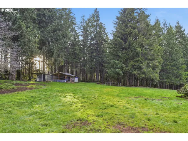 $565,000 | 36778 Shoreview Drive, Dorena, OR 97434