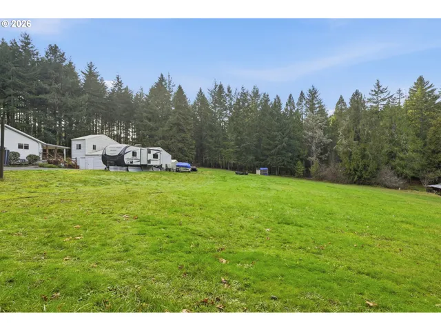 $565,000 | 36778 Shoreview Drive, Dorena, OR 97434