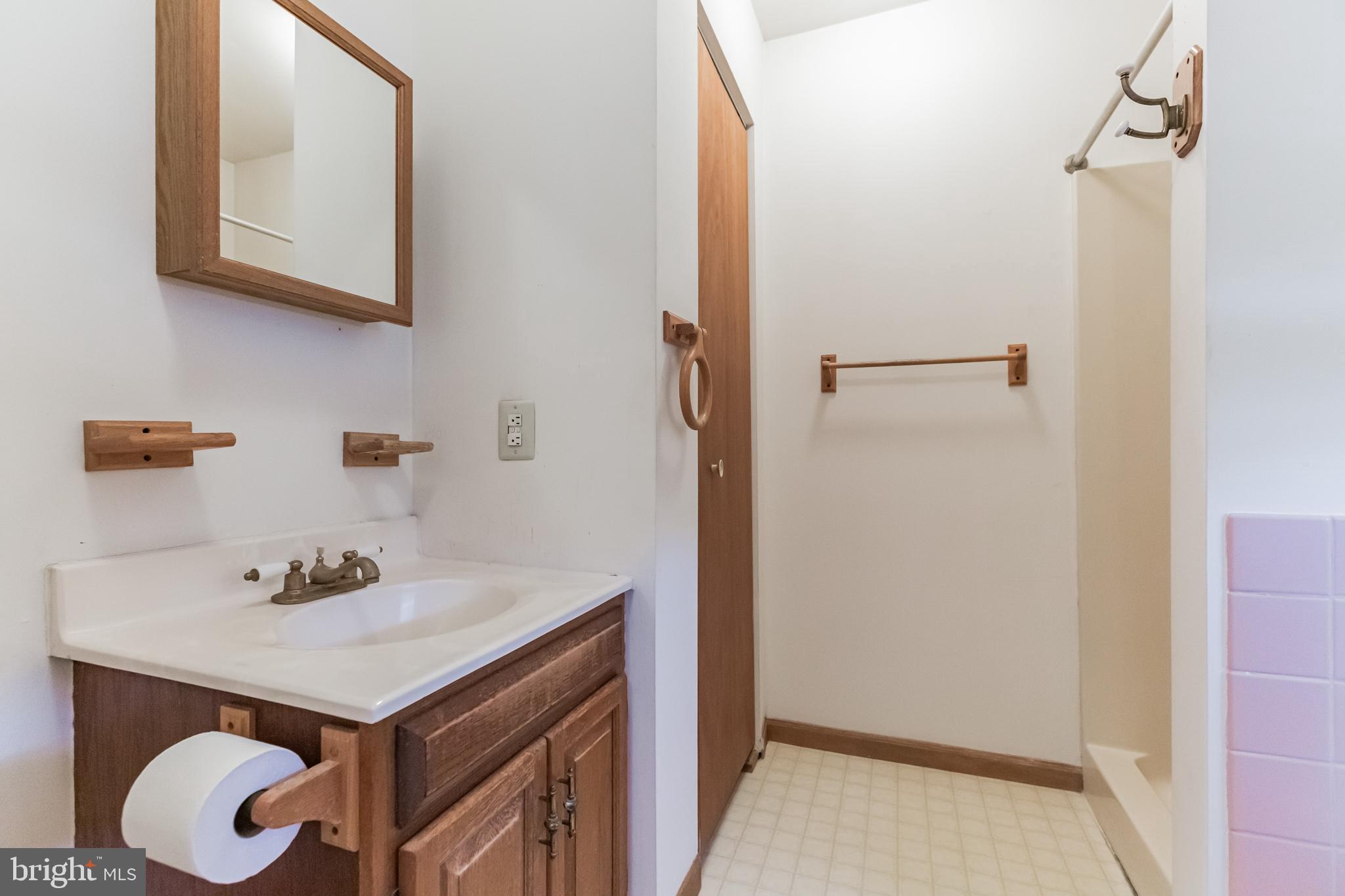 5 Winfield Road Sicklerville, NJ 08081 - Photo 17 of 30 Gallery Image 17