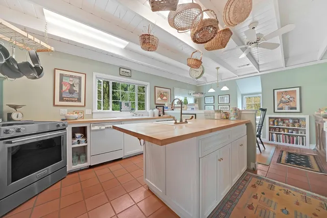 $699,500 | 10690 White Oak Road, Plymouth, CA 95669