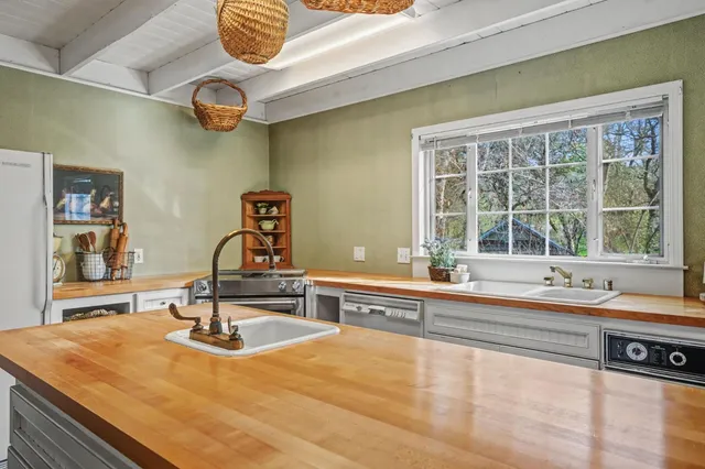 $699,500 | 10690 White Oak Road, Plymouth, CA 95669