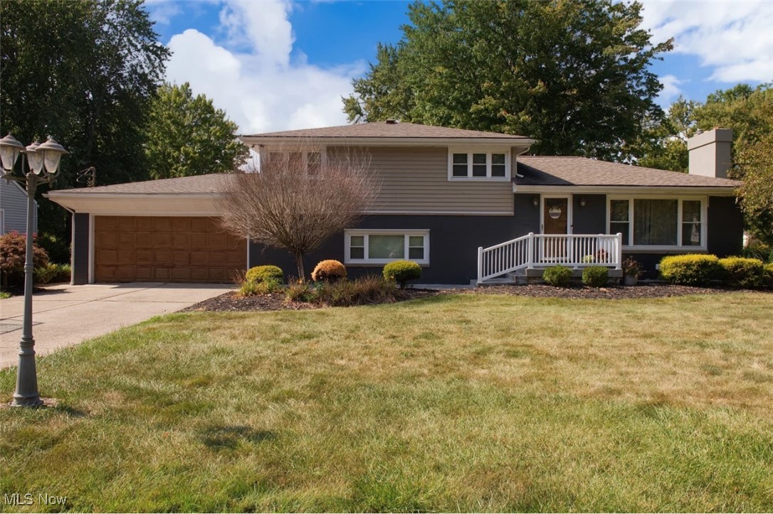 1560 South Meridian Road Youngstown, OH 44511 - Photo 1 of 40