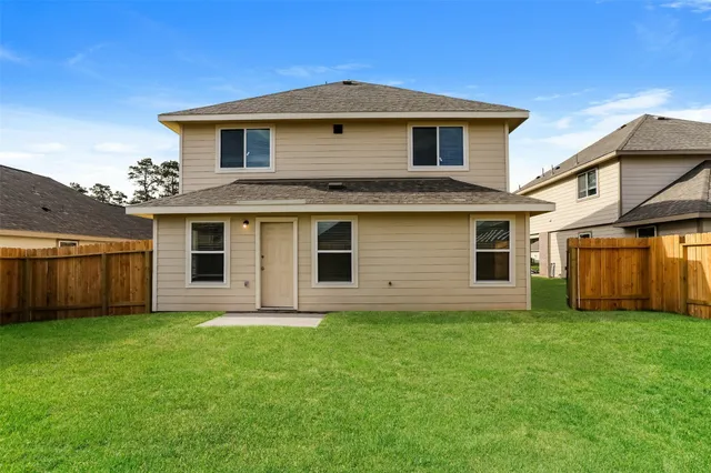 $2,025 | 217 Blue Crane Street, Huntsville, TX 77320