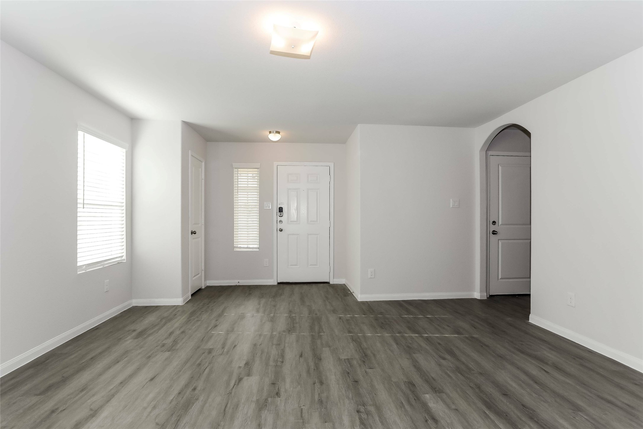 217 Blue Crane Street Huntsville, TX 77320 - Photo 6 of 18