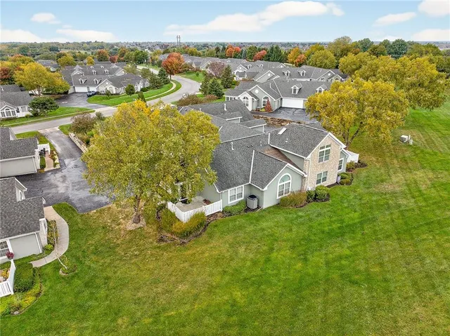 $345,000 | 23154 West 71st Terrace, Shawnee, KS 66227