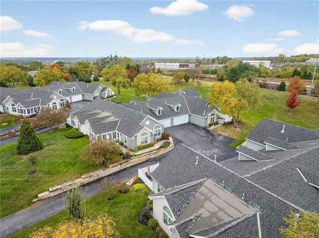 $345,000 | 23154 West 71st Terrace, Shawnee, KS 66227