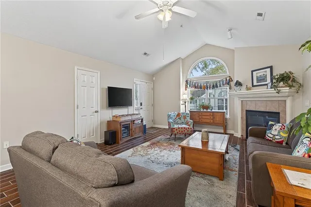 $345,000 | 23154 West 71st Terrace, Shawnee, KS 66227