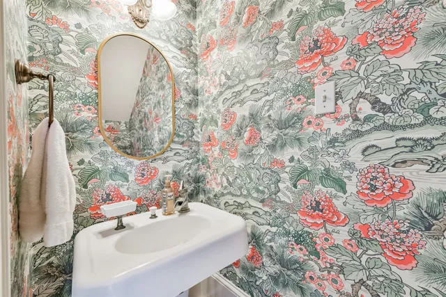 $2,900 | 1121 Market Street, Galveston, TX 77550