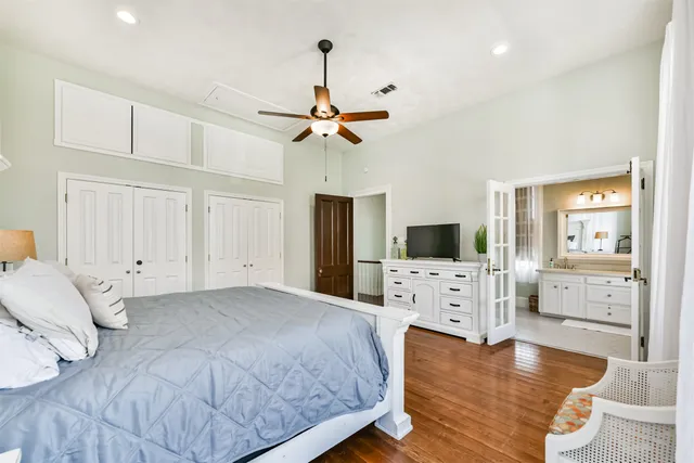 $2,900 | 1121 Market Street, Galveston, TX 77550