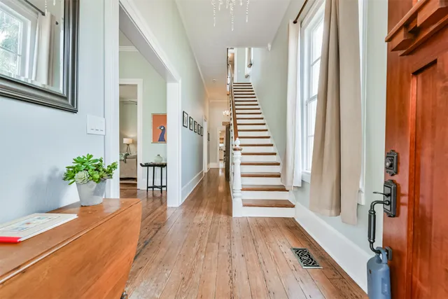 $2,900 | 1121 Market Street, Galveston, TX 77550