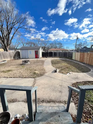 $159,900 | 218 South Cottonwood Street, Emporia, KS 66801