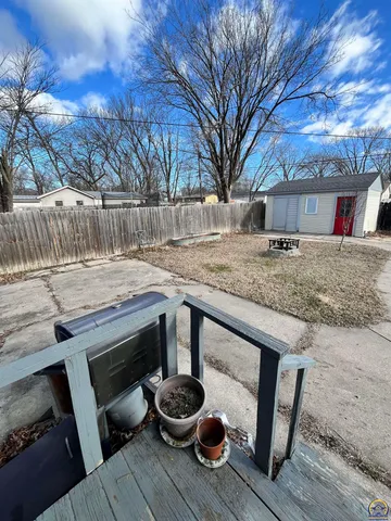 $159,900 | 218 South Cottonwood Street, Emporia, KS 66801