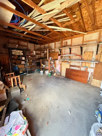 $159,900 | 218 South Cottonwood Street, Emporia, KS 66801