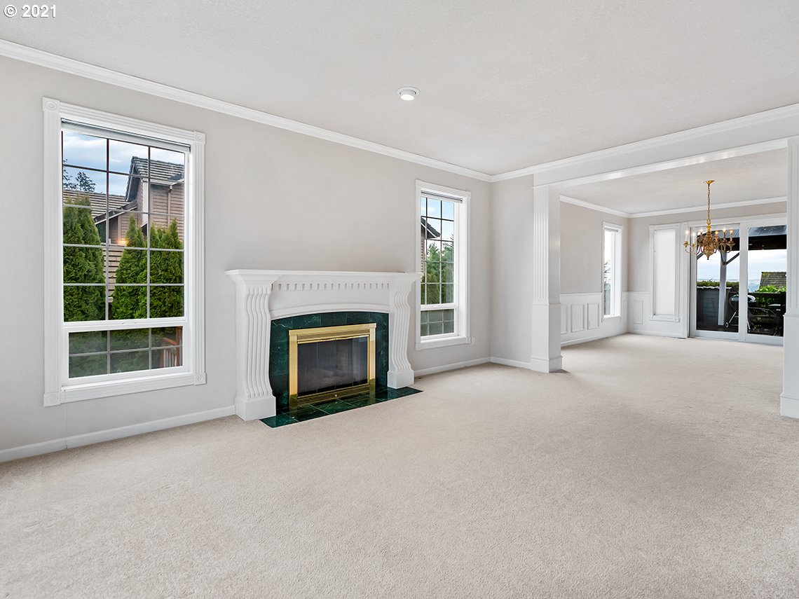 11916 Southwest Elemar Court Portland, OR 97224 - Photo 17 of 32 Gallery Image 17