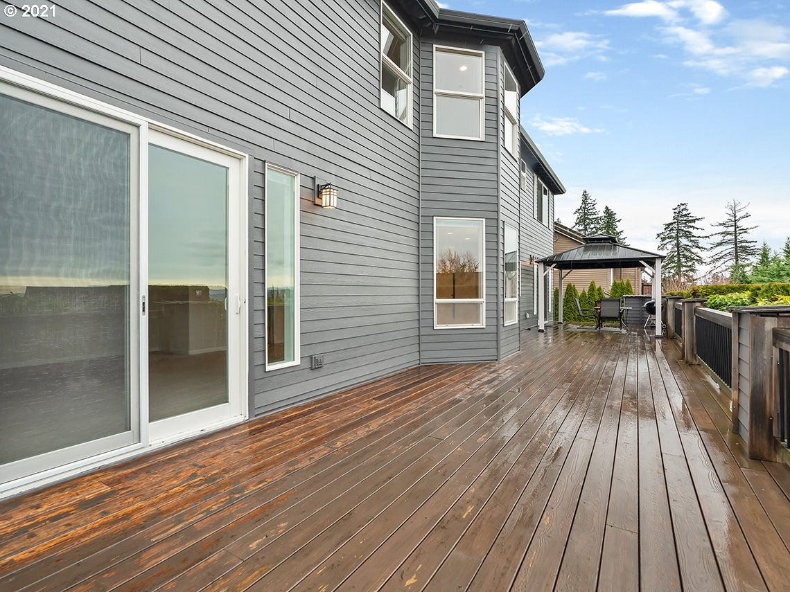 11916 Southwest Elemar Court Portland, OR 97224 - Photo 4 of 32 Gallery Image 4