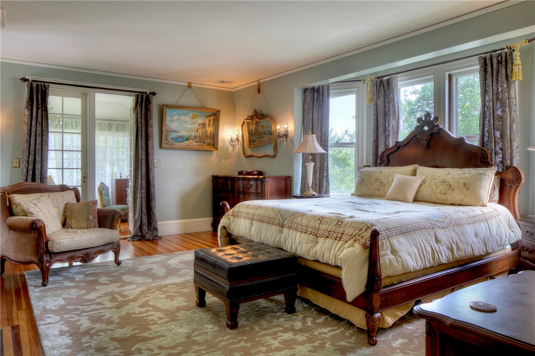 9 Kay Street Newport, RI 02840 - Photo 16 of 26