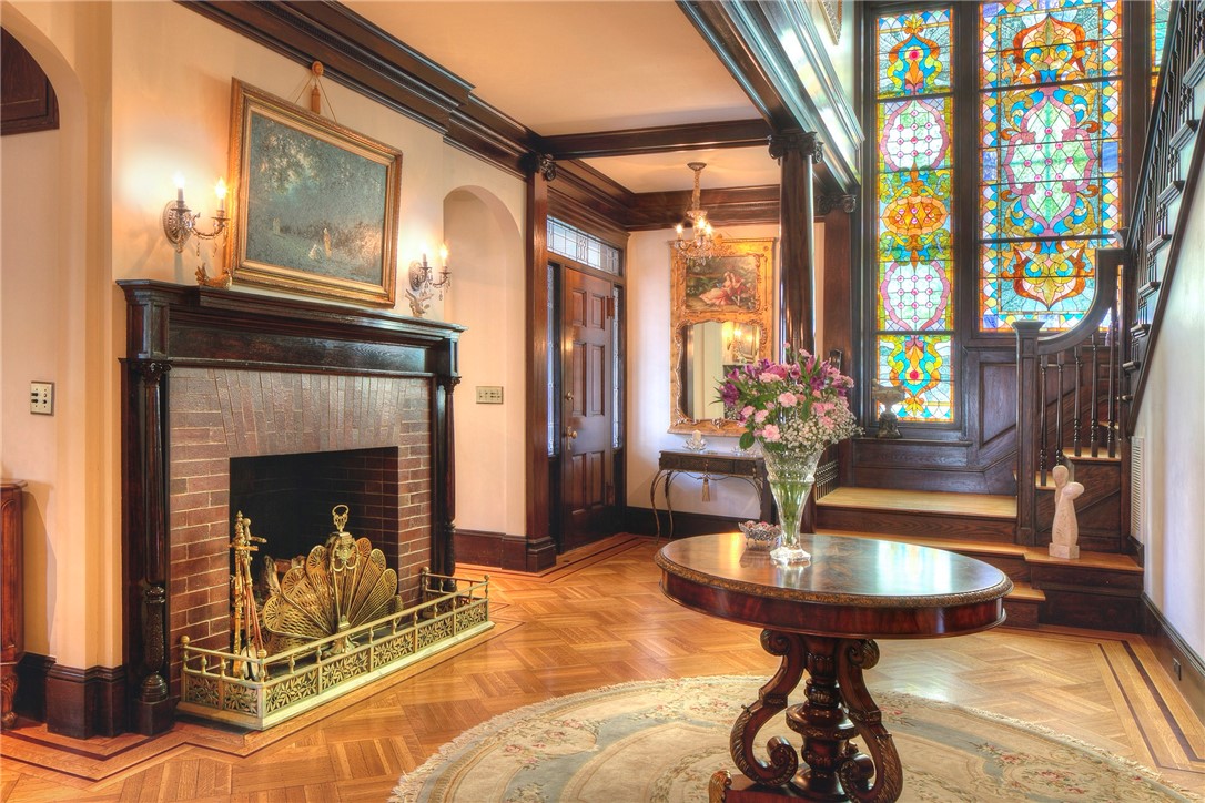 9 Kay Street Newport, RI 02840 - Photo 2 of 26