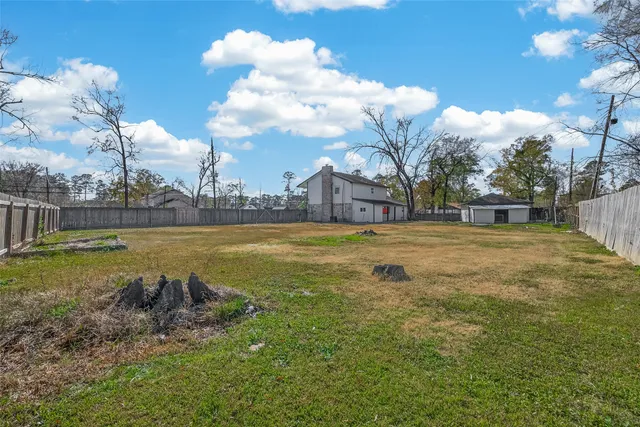 $2,300 | 1814 Eagle Point Road, Crosby, TX 77532