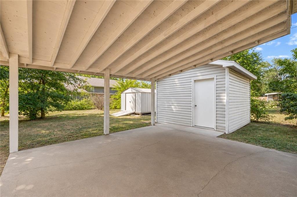 18822 South 1491st Road Nevada, MO 64772 - Photo 4 of 28 Gallery Image 4