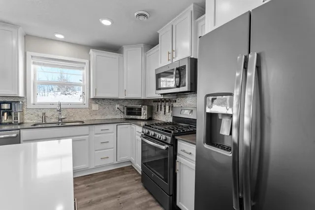 $375,000 | 5848 Moonlight Drive, Prior Lake, MN 55372