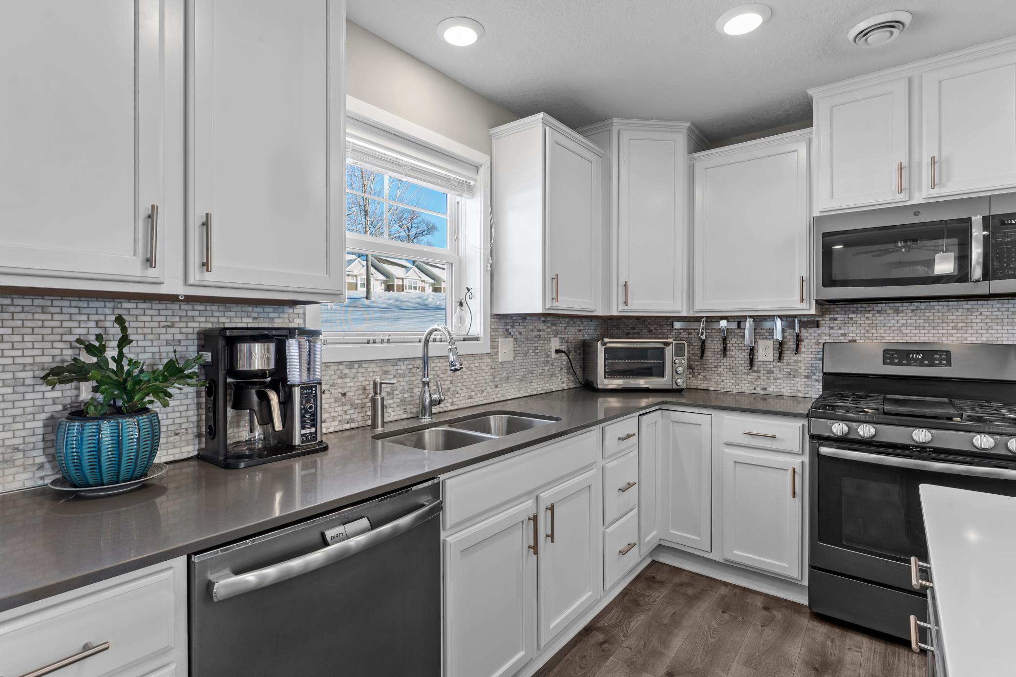 5848 Moonlight Drive Prior Lake, MN 55372 - Photo 9 of 42