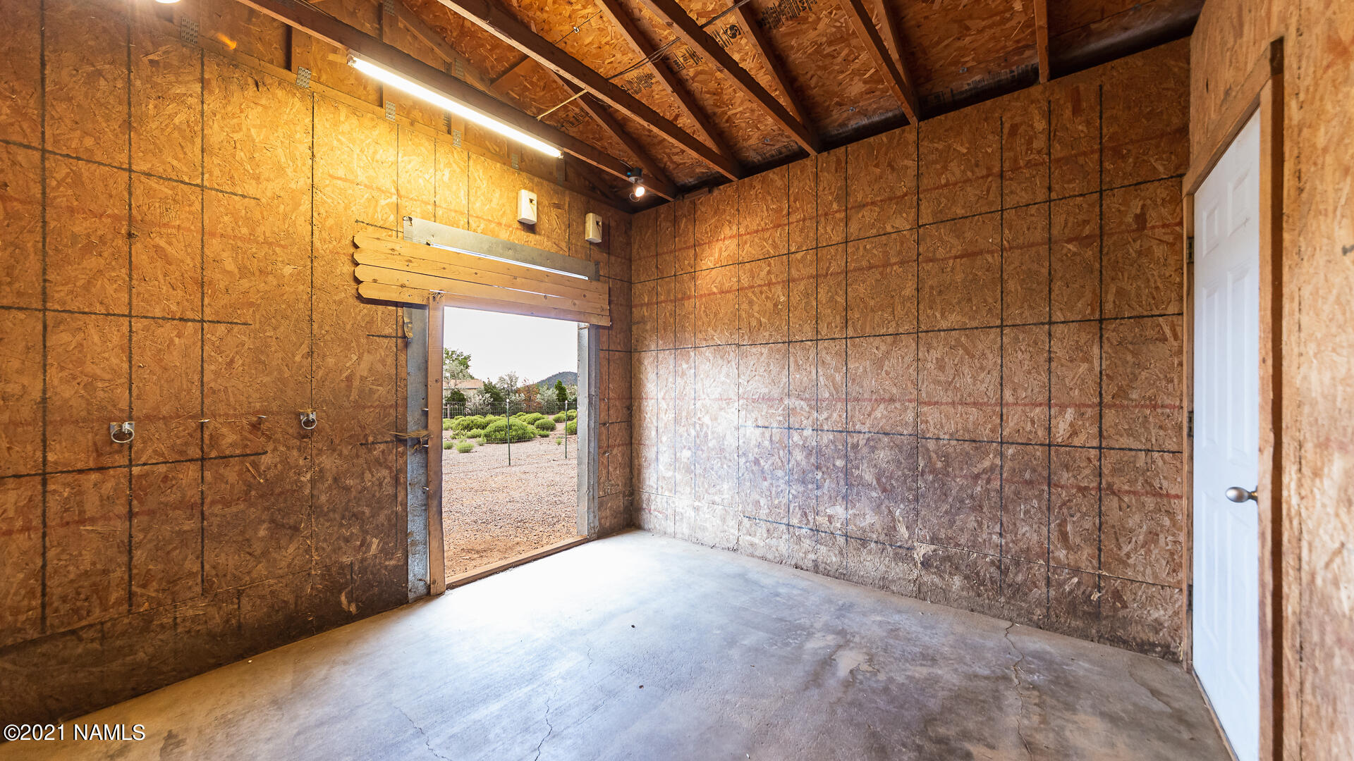 10965 Sage Road Flagstaff, AZ 86004 - Photo 56 of 57 Inside barn