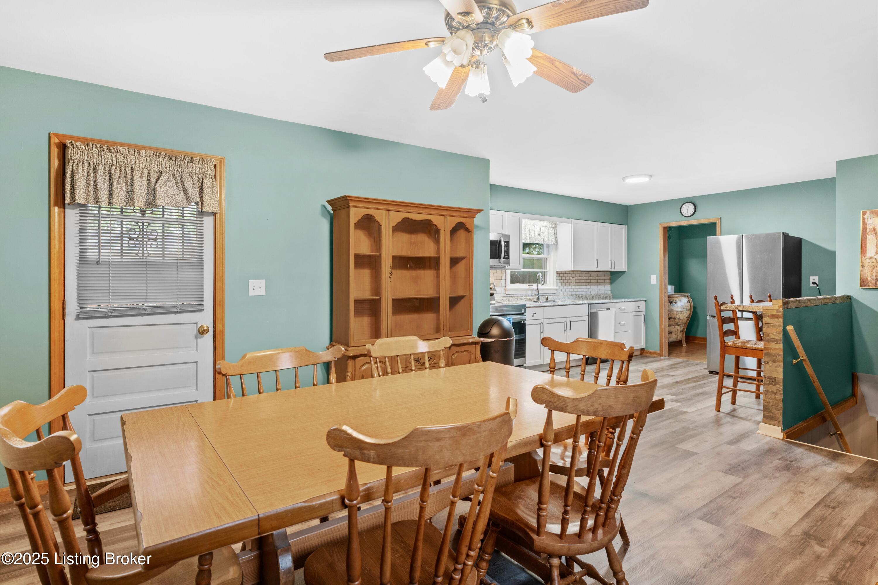 9409 Fairground Road Louisville, KY 40291 - Photo 14 of 35 DSC07002
