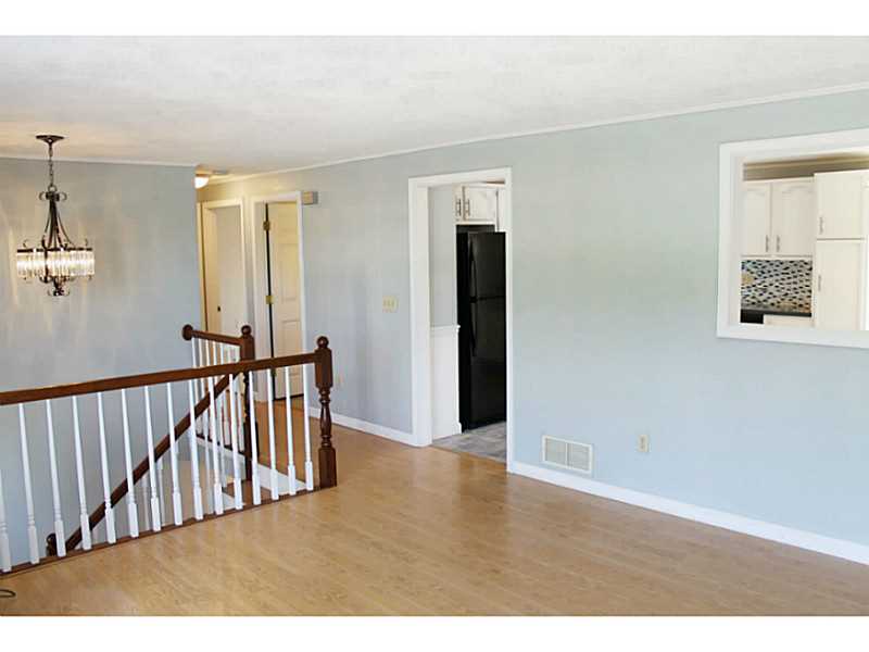 2552 Mendon Road Cumberland, RI 02864 - Photo 5 of 19 Interior Space/Layout.