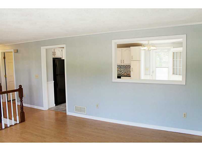 2552 Mendon Road Cumberland, RI 02864 - Photo 7 of 19 Interior Space/Layout.