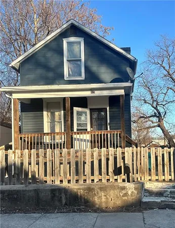 $95,000 | 825 Warsaw Avenue, St. Joseph, MO 64507