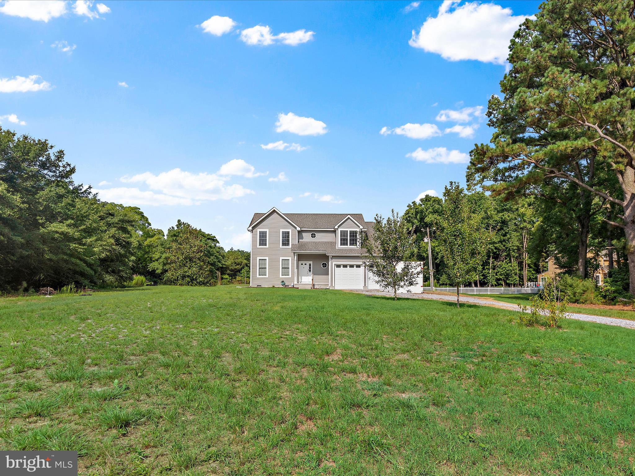 Home sits on Spacious 1 Acre Lot