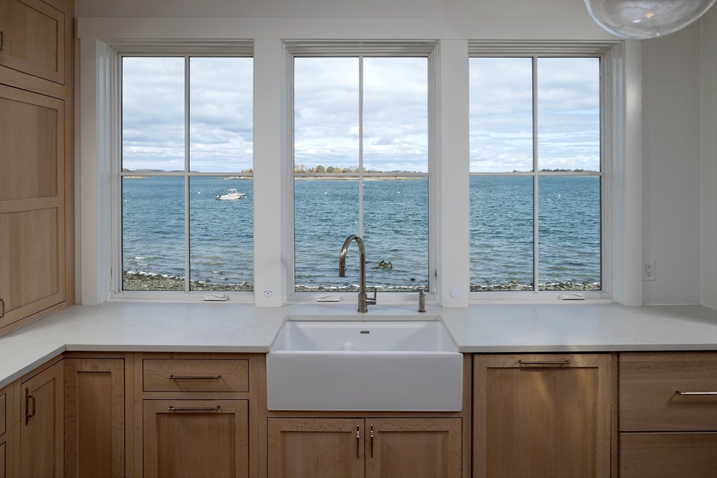 93 Kimball Beach Road Hingham, MA 02043 - Photo 7 of 35