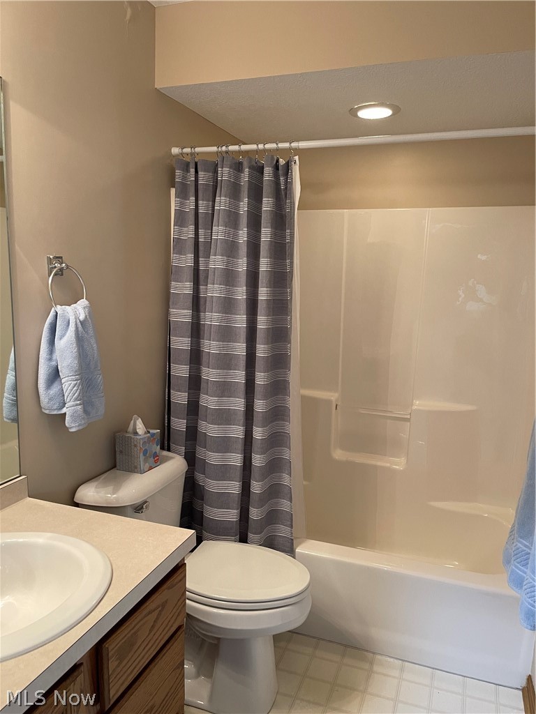2147 Abbey Road Akron, OH 44312 - Photo 11 of 19