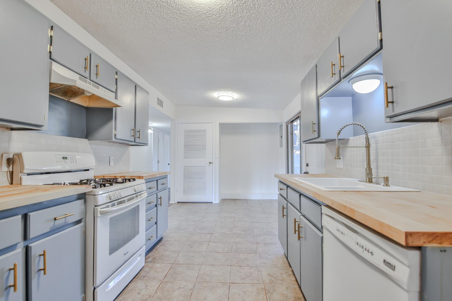 2727 66th Street Lubbock, TX 79413 - Photo 4 of 20 Photo 4