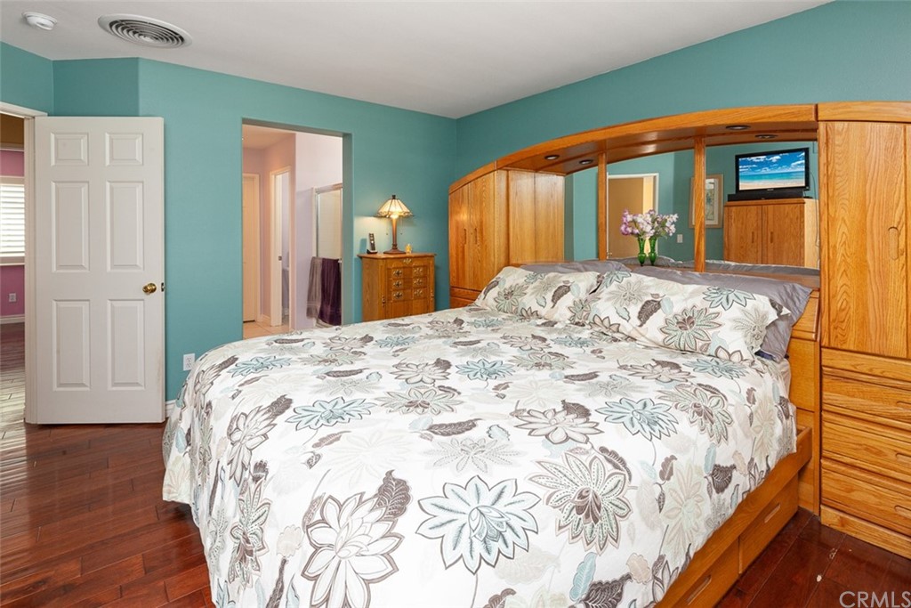 20 Wayfaire Rancho Santa Margarita, CA 92688 - Photo 15 of 43