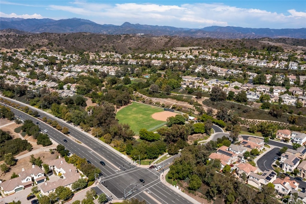 20 Wayfaire Rancho Santa Margarita, CA 92688 - Photo 36 of 43