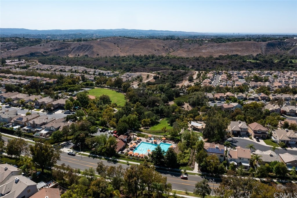 20 Wayfaire Rancho Santa Margarita, CA 92688 - Photo 39 of 43