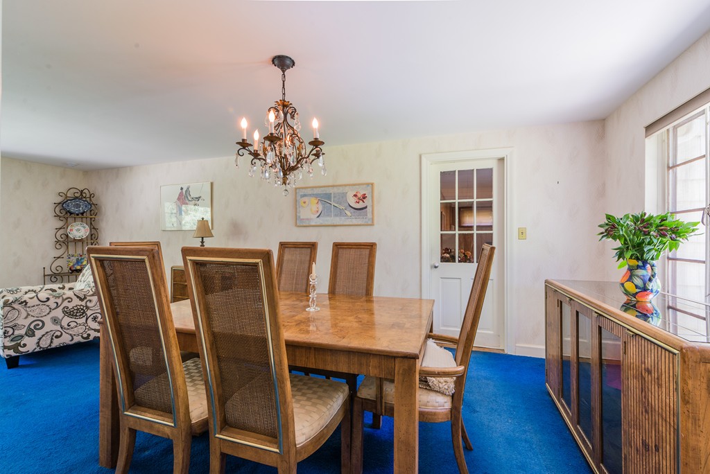 17 Lafayette Road Newton, MA 02462 - Photo 5 of 13