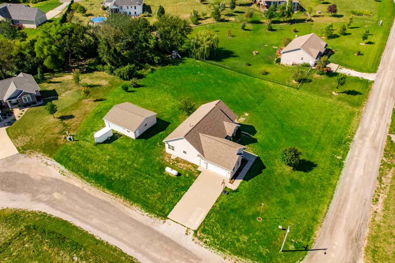 3120 West Point Circle Riverside, IA 52327 - Photo 4 of 48 Gallery Image 4