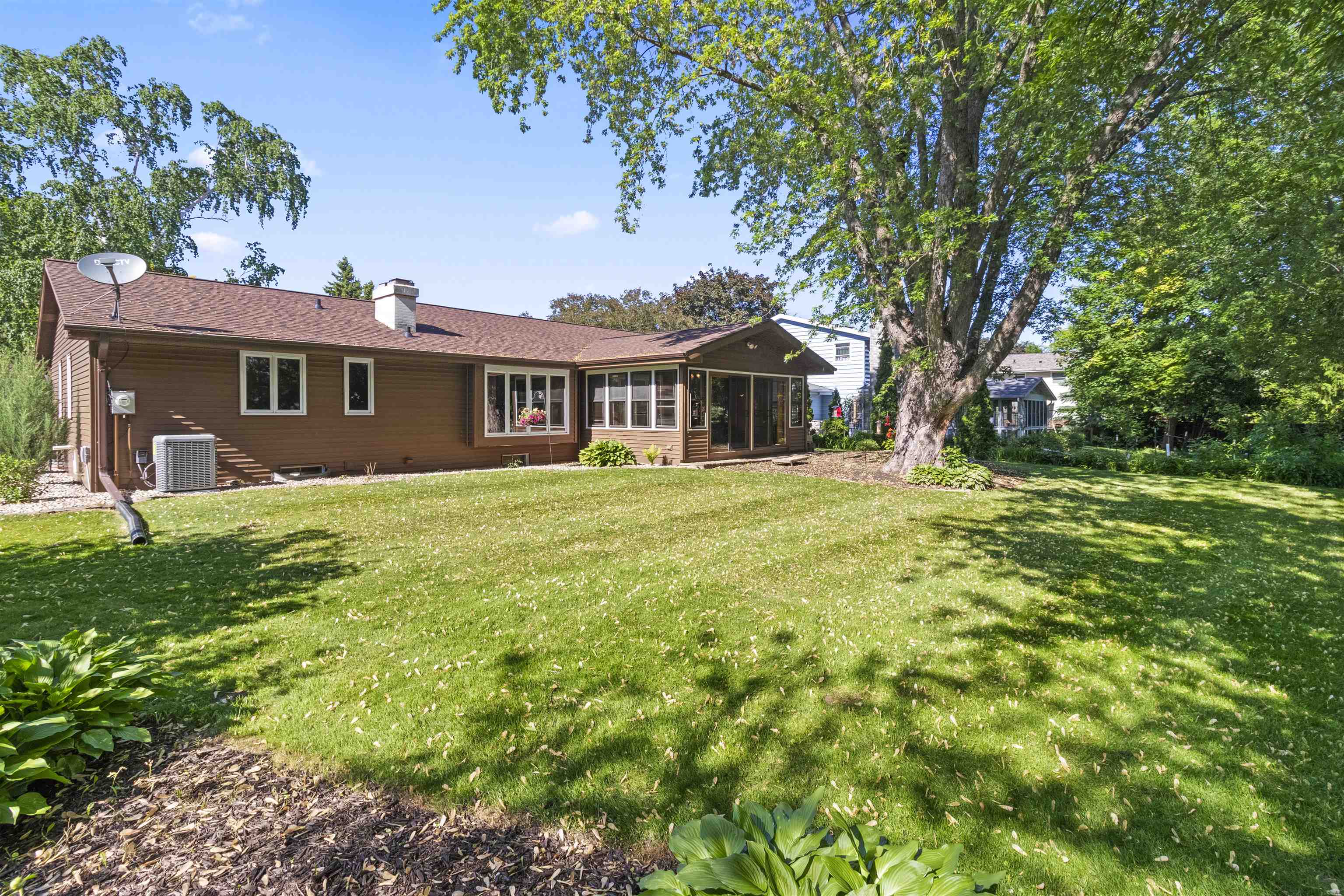 933 East Capitol Drive Appleton, WI 54911 - Photo 41 of 46
