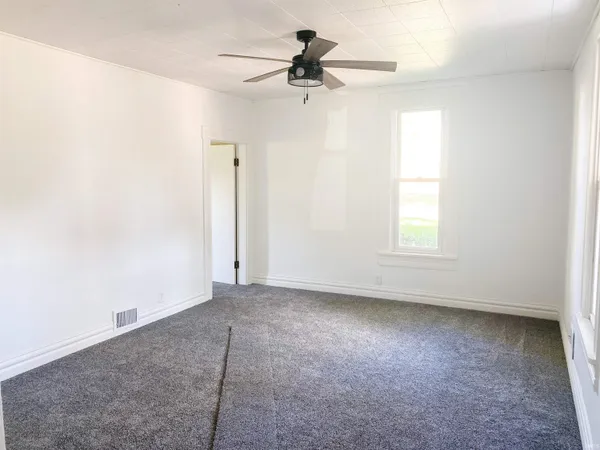 $82,000 | 607 North Portland Street, Ridgeville, IN 47380