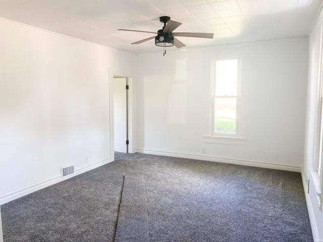 $89,900 | 607 North Portland Street, Ridgeville, IN 47380