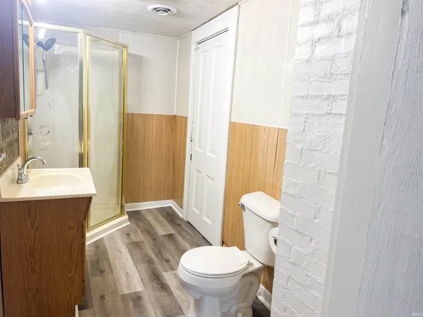 $82,000 | 607 North Portland Street, Ridgeville, IN 47380