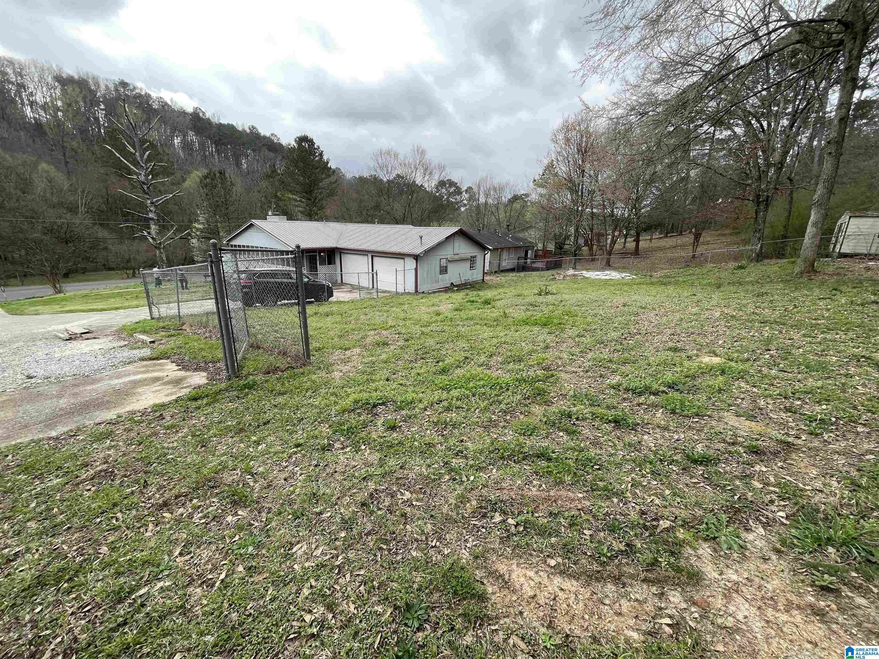 6401 Tyler Loop Road Pinson, AL 35126 - Photo 30 of 32
