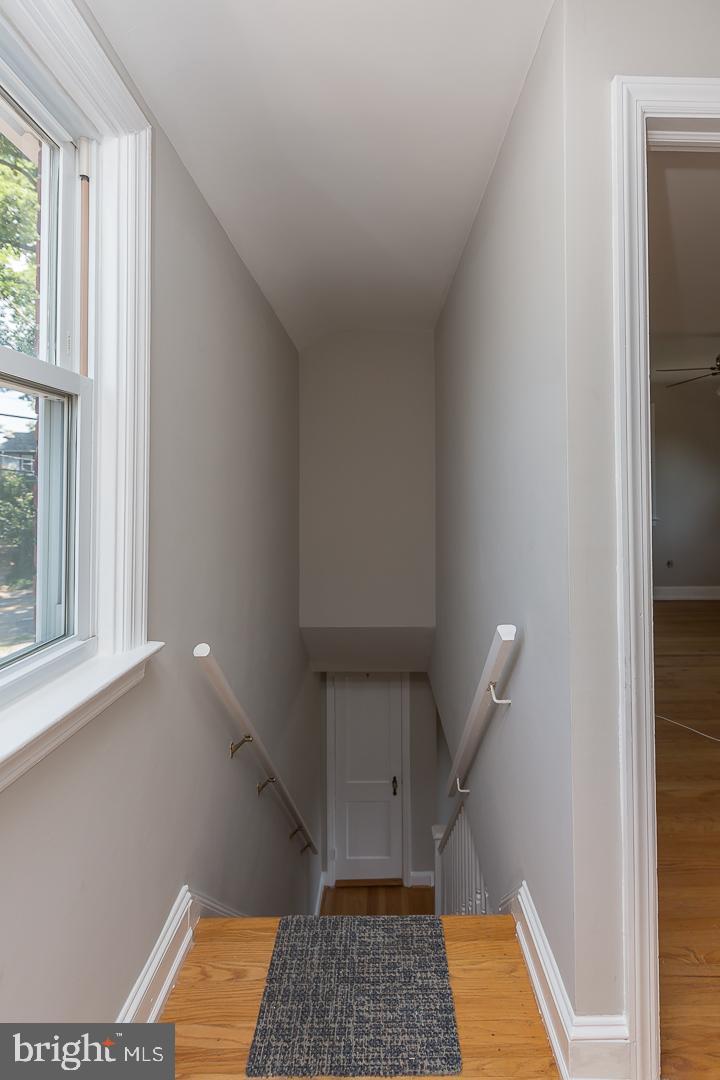 806 Earlington Road Havertown, PA 19083 - Photo 20 of 33