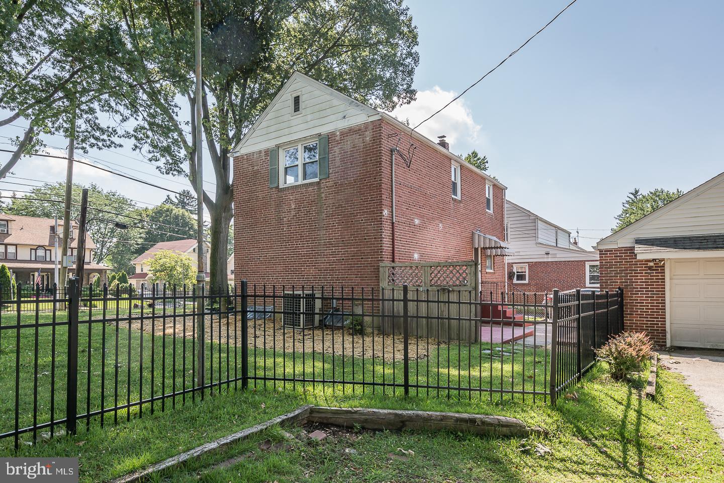 806 Earlington Road Havertown, PA 19083 - Photo 30 of 33